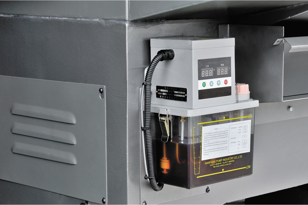 Токарный станок с ЧПУ JET JSK-1220F CNC (Fanuc, ручн. патрон, 4-х поз. резцедержка)